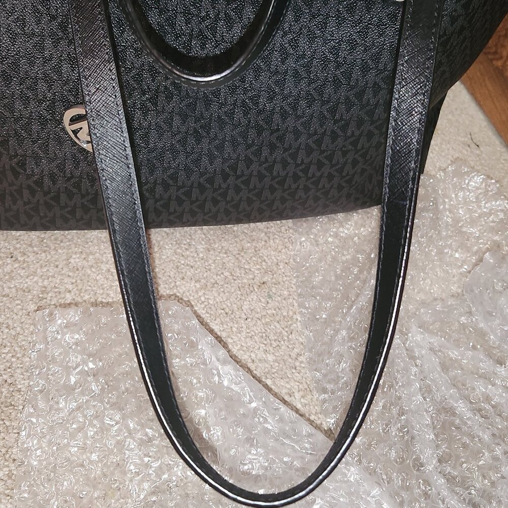 SAVED for firstdownkicks: Michael kors Black & Gray Signature Print Tote - Picture 12 of 12